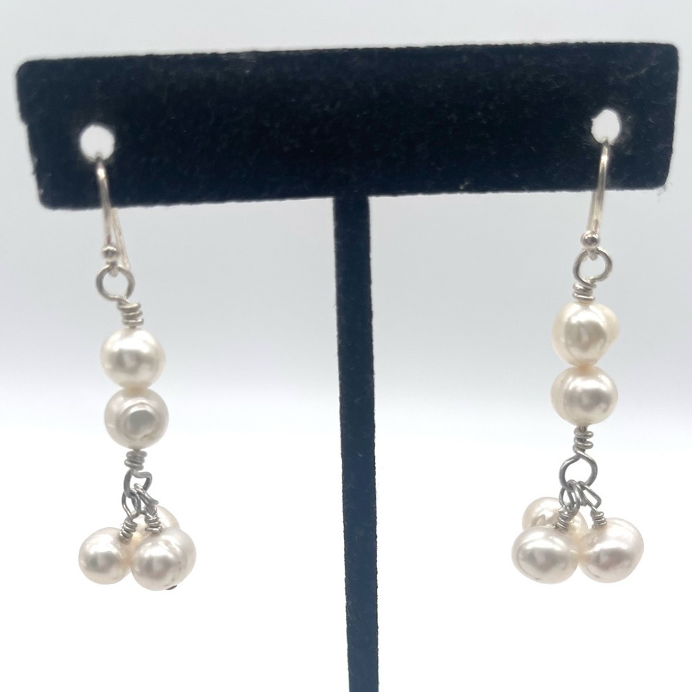 Elegant Fresh Water Pearls Drop Earrings